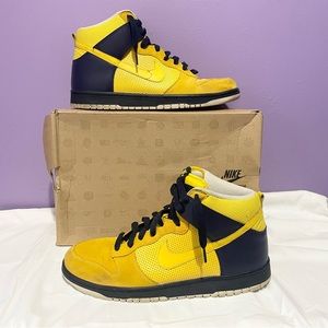 Nike dunk high yellow size 12 with og box